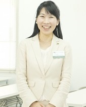 関西エリアマネージャー 小川 菊乃